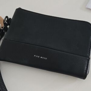 Pixie Mood Elegant Black Clutch